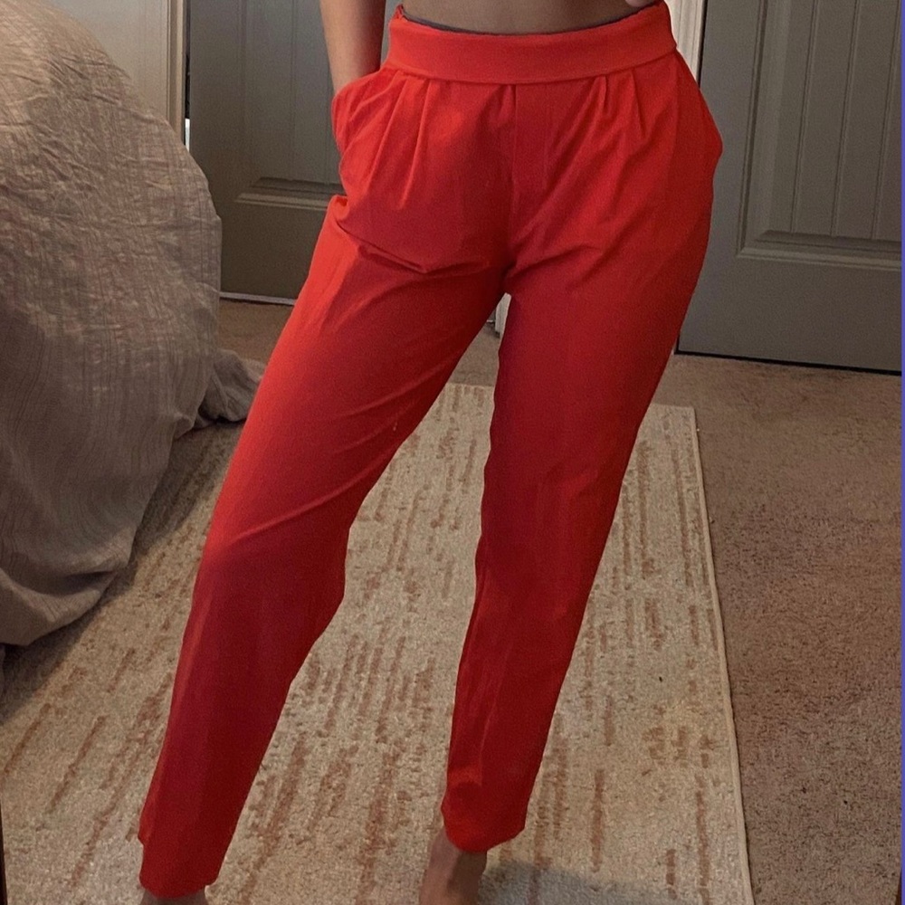 Lululemon Joggers Size 6